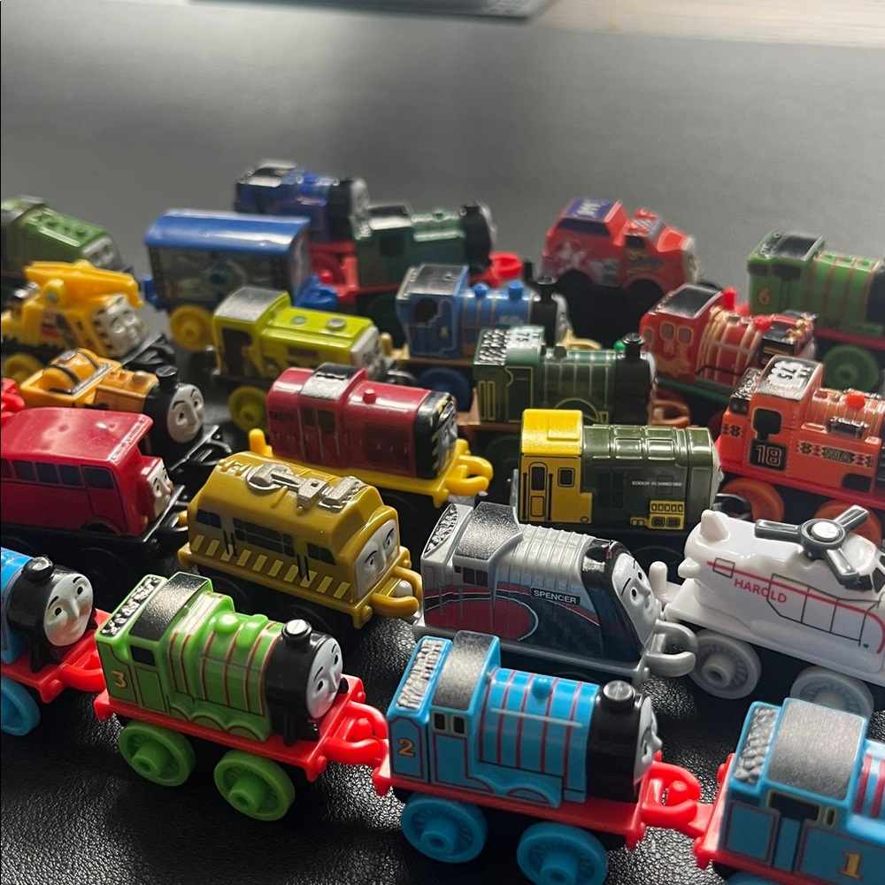 Thomas & Friends Rare Mini Train Collection - Picture 6 of 6